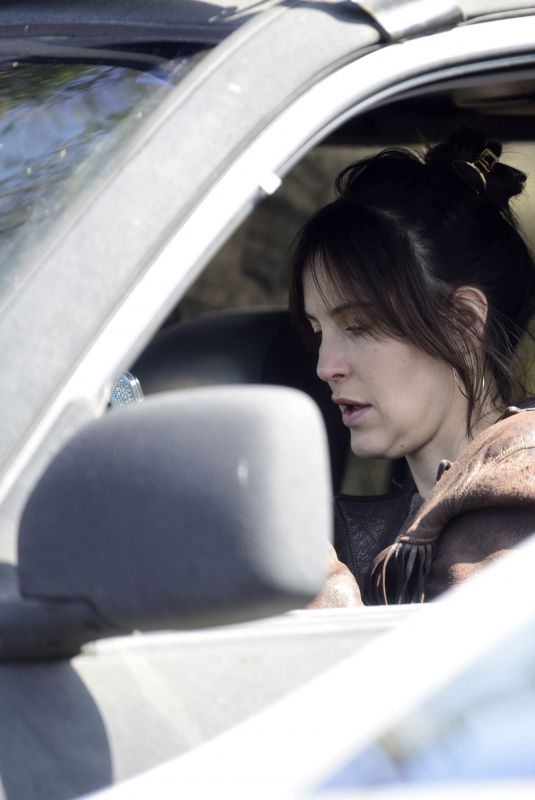SCOUT WILLIS Out for a Drive in Los Angeles 04/22/2025