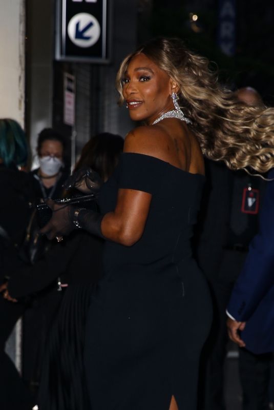 SERENA WILLIAMS Arrives at 2025 TIME100 Gala in New York 04/24/2025