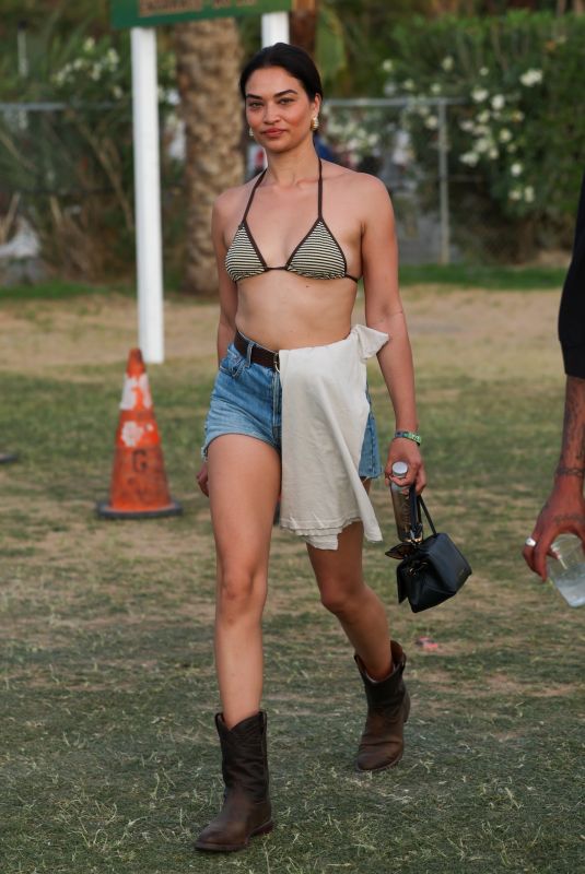 SHANINA SHAIK Out at Coachella Weekend 1 Final Night 04/13/2025