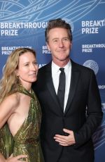 SHAUNA ROBERTSON at 11th Breakthrough Prize Ceremony at Barker Hangar 04/05/2025