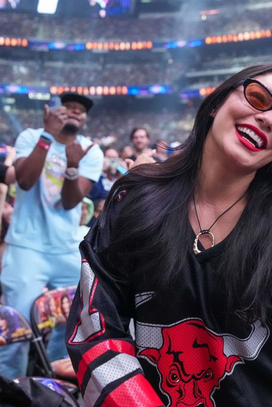 VANESSA HUDGENS at WrestleMania 41 in Las Vegas 04/20/2025