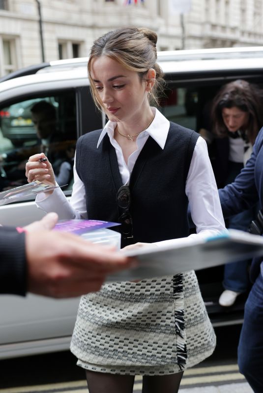 ANA DE ARMAS Arrives at Her Hotel in London 05/22/2025