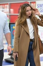 ANA DE ARMAS Arrives at JFK Airport in New York 05/10/2025