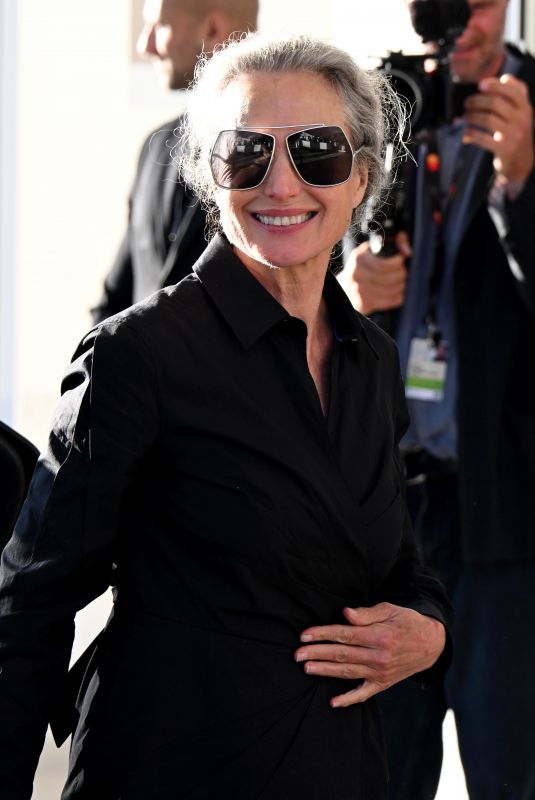 ANDIE MACDOWELL Arrives at Hotel Martinez in Cannes 05/12/2025