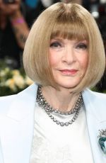 ANNA WINTOUR at 2025 Met Gala Celebrating Superfine: Tailoring Black Style in New York 05/05/2025