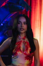 BECKY G for Garnier Fructis Sleek & Stay Hair Serum 2025