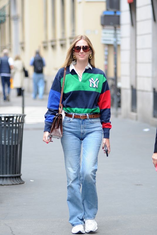 CHIARA FERRAGNI Out in Milan