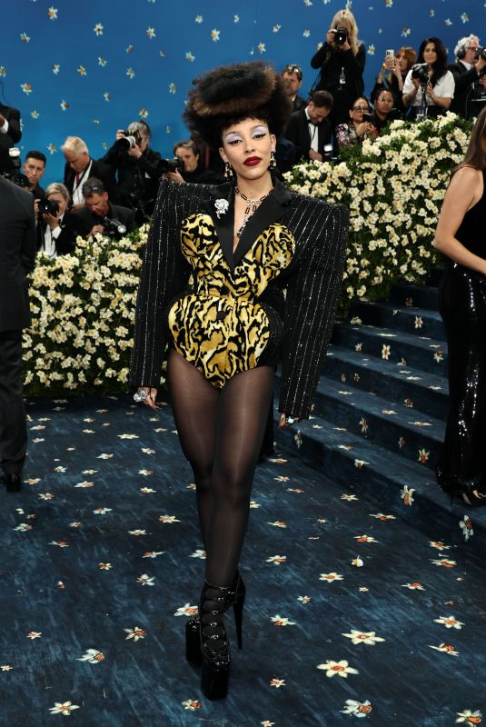 DOJA CAT at 2025 Met Gala Celebrating Superfine: Tailoring Black Style in New York 05/05/2025