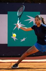 EMMA RADUCANU Practices for Italian Open in Rome 05/06/2025