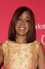 GAYLE KING at The King