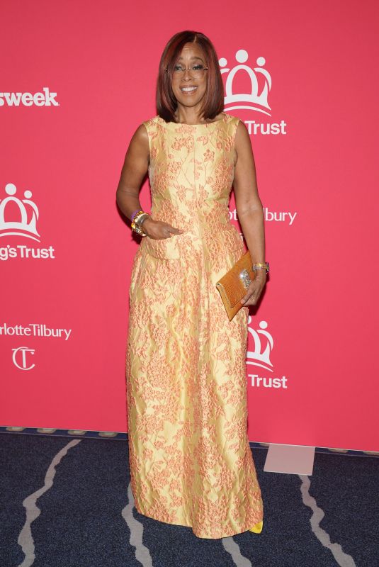 GAYLE KING at The King