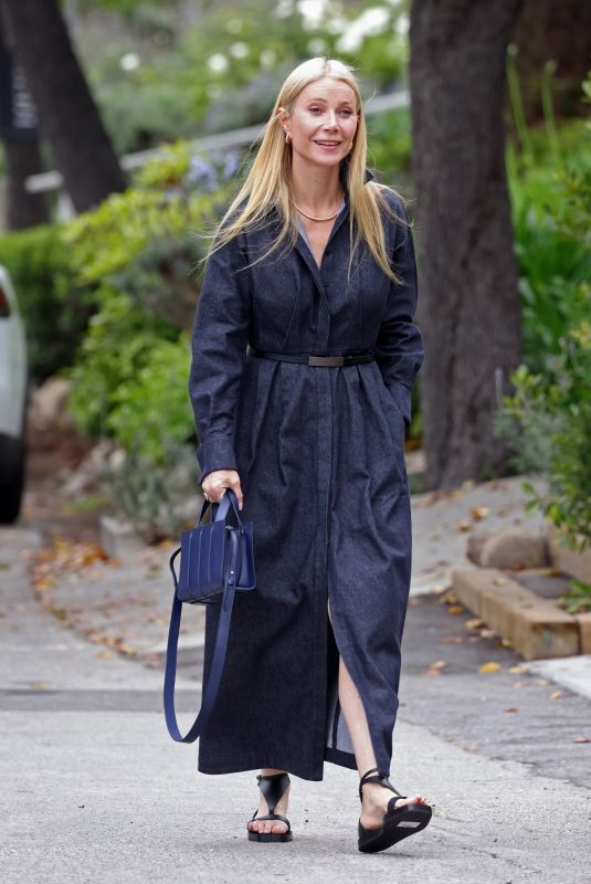 GWYNETH PALTROW Arrives at Maria Shriver’s Book Reading at Godmother’s Bookstore in Santa Barbara 05/03/2025