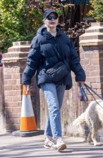 HOLLY WILLOGHBY Out with Her Dog 055/09/2025