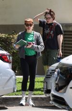 JENNIFER GARNER Out on Mother