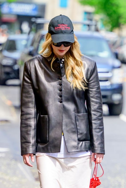 JENNIFER LAWRENCE Out and About in New York City 05/02/2025