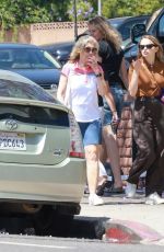 JOEY KING Out for Lunch with Friends at All Time in Los Angeles 05/23/2025