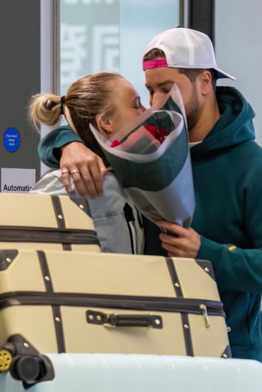 JOJO SIWA Jets in for London Love-in with Chris Hughes 05/25/2025