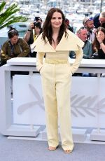 JULIETTE BINOCHE at Feature Films Jury Photocall at 78th Cannes Film Festival 05/13/2025