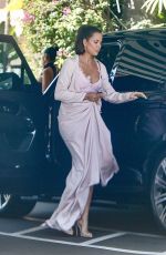 KHLOE KARDASHIAN Arrives at Kim Kardashian