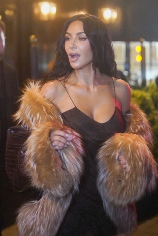 KIM KARDASHIAN Leaves Parisian Restaurant Le Voltaire 05/13/2025