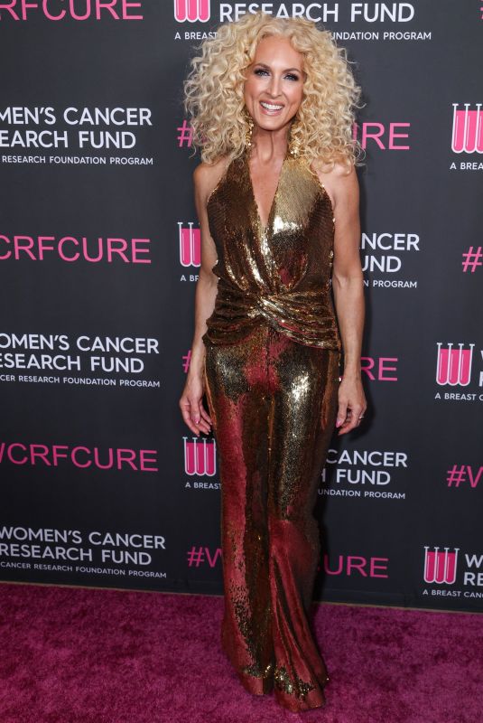 KIMBERLY SCHLAPMAN at An Unforgettable Evening 2025 Gala at The Beverly Hilton in Los Angeles 04/28/2025