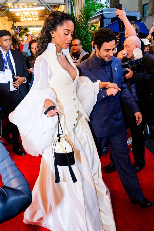 LAURA HARRIER Arrives at 2025 Met Gala in New York 05/05/2025