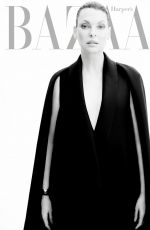 LINDA EVANGELISTA in Harper