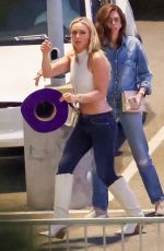 LINDSEY VONN Arrives at Beyonce
