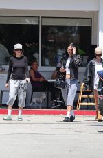 LISA RINNA Out for Lunch with Daughters and Harrison Hudson at Beverly Glen Mall 05/25/2025