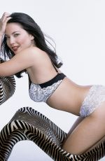 OLIVIA MUNN - Playboy Portrait session in Santa Monica, 2006