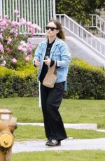OLIVIA WILDE Out for Lunch with Her Daughter in Los Feliz 05/17/2025