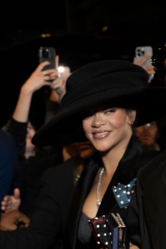 Pregnant RIHANNA Comes Back to Her Hotel After Met Gala in New York 05/05/2025