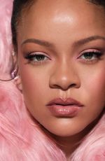 RIHANNA for Fenty Beauty: Gloss Bomb, 2025