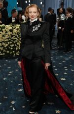 SARAH SNOOK at 2025 Met Gala Celebrating Superfine: Tailoring Black Style in New York 05/05/2025