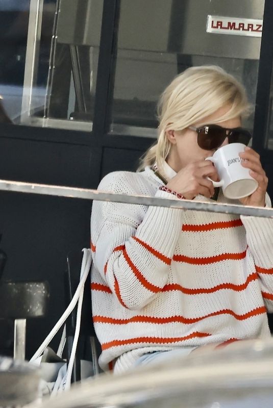 SELMA BLAIR Out with Her Dog in Los Angeles 05/23/2025