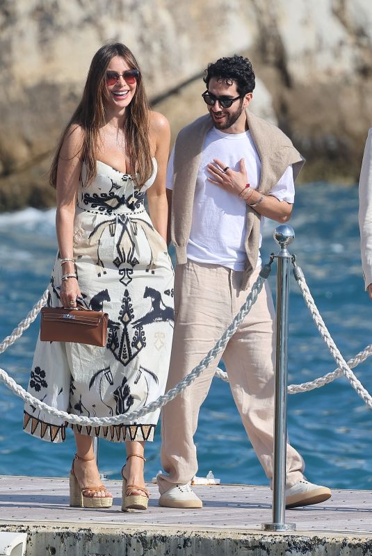 SOFIA VERGARA Leaves Eden Roc Hotel at Cap d