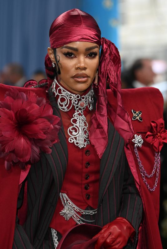 TEYANA TAYLOR at 2025 Met Gala Celebrating Superfine: Tailoring Black Style in New York 05/05/2025