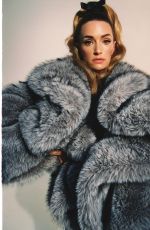 BRIANNE HOWEY for Schon! Magazine, June 2025