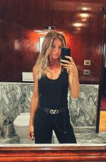CINTIA DICKER - Instagram Photos 06/25/2025