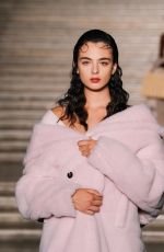 DEVA CASSEL at Max Mara Resort 2026 Collection Fashion Show in Caserta 06/17/2025