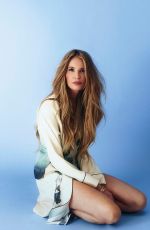 ELLE MACPHERSON for Elle Spain, July 2025