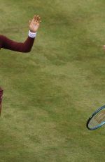 EMMA RADUCANU and KATIE BOUTLER at HSBC Championships in London 06/09/2025