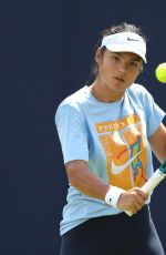 EMMA RADUCANU at Practice Session Prior to HSBC Championships in London 06/06/2025