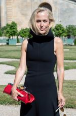 GILLIAN ANDERSON at Jacquemus Menswear Spring/Summer 2026 Show at Paris Fashion Week 06/29/2025