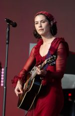 GRACIE ABRAMS Performs at Glastonbury Festival 2025 in Glastonbury 06/27/2025