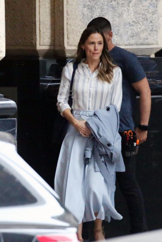 JENNIFER GARNER on the Set of Her New Project in Los Angeles 06/24/2025