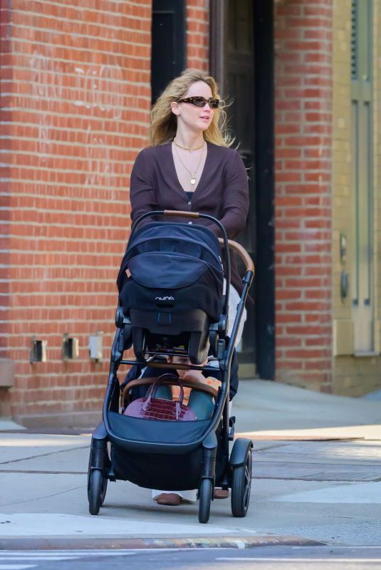 JENNIFER LAWRENCE on a Stroll With Family in New York City 06/04/2025