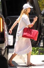 JENNIFER LAWRENCE Returns from a Shopping Trip for Beauty Supplies in New York City 06/25/2025