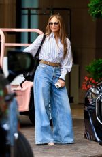 JENNIFER LOPEZ Arrives at Maybourne Hotel in Beverly Hills 06/01/2025