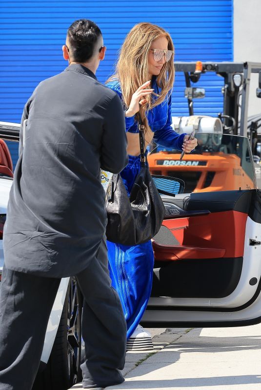 JENNIFER LOPEZ In a Blue Outfit Heading to a Studio in LOs Angeles 06/13/2025